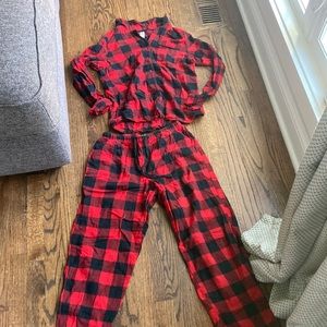 Adorable flannel pajama set!
